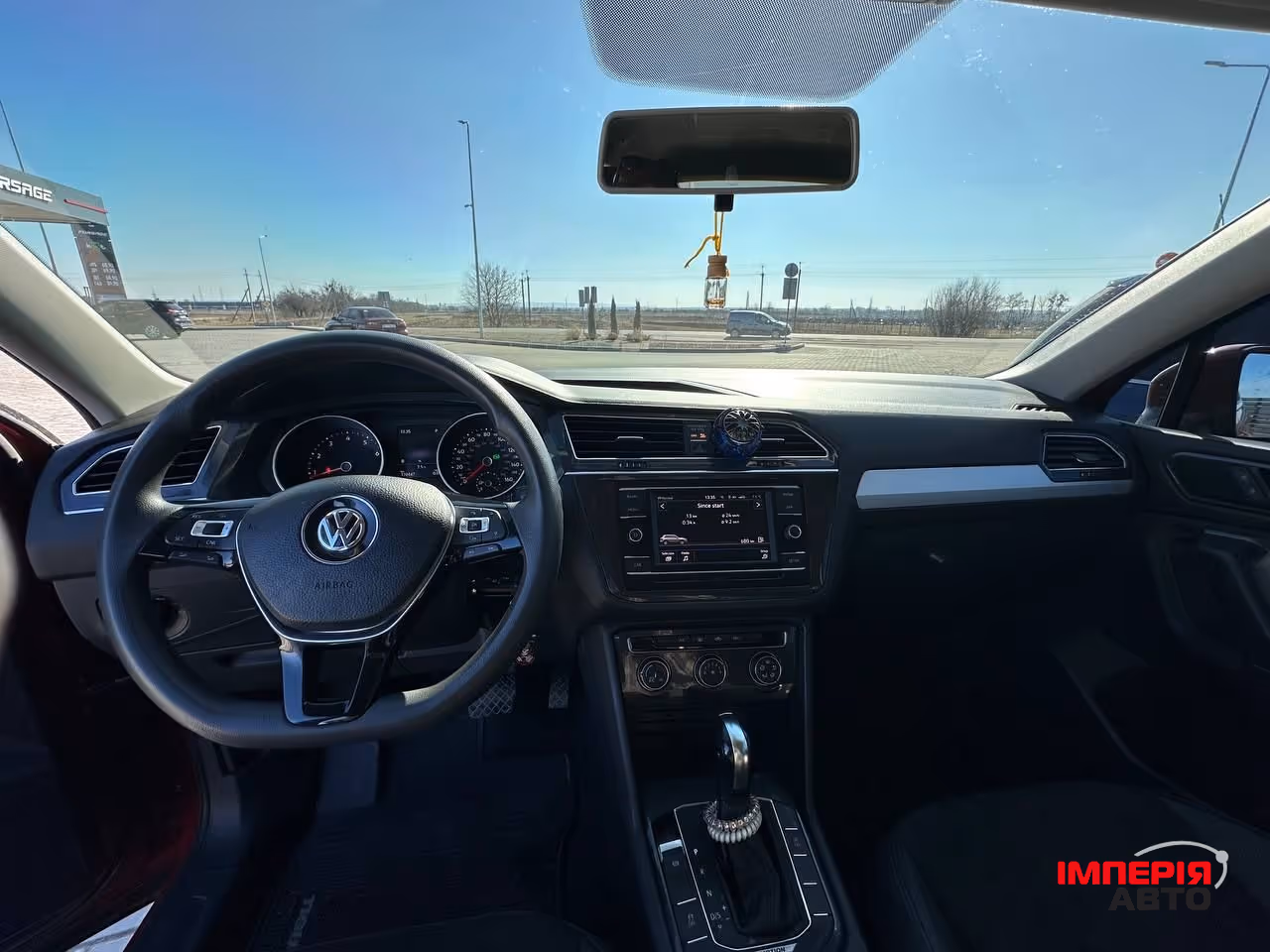 Volkswagen Tiguan - фото 7