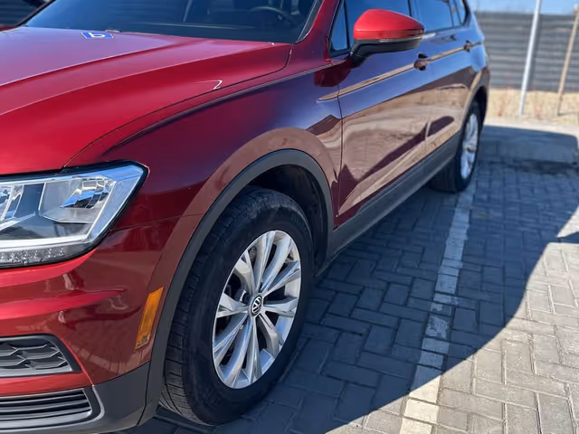 Volkswagen Tiguan - фото 3