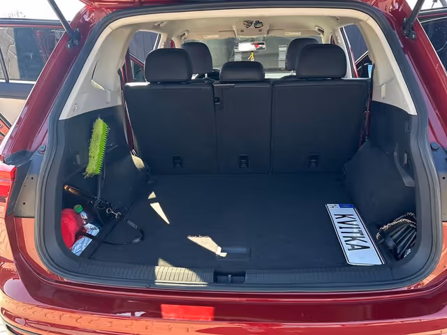 Volkswagen Tiguan - фото 4