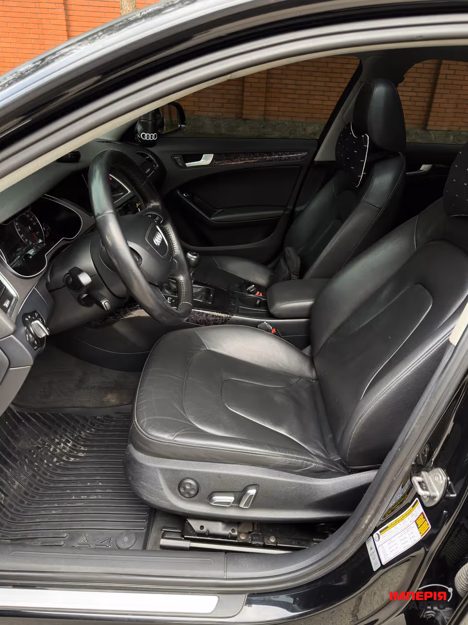 Audi A4 - фото 15
