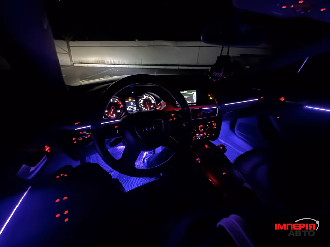 Audi A4 - фото 21