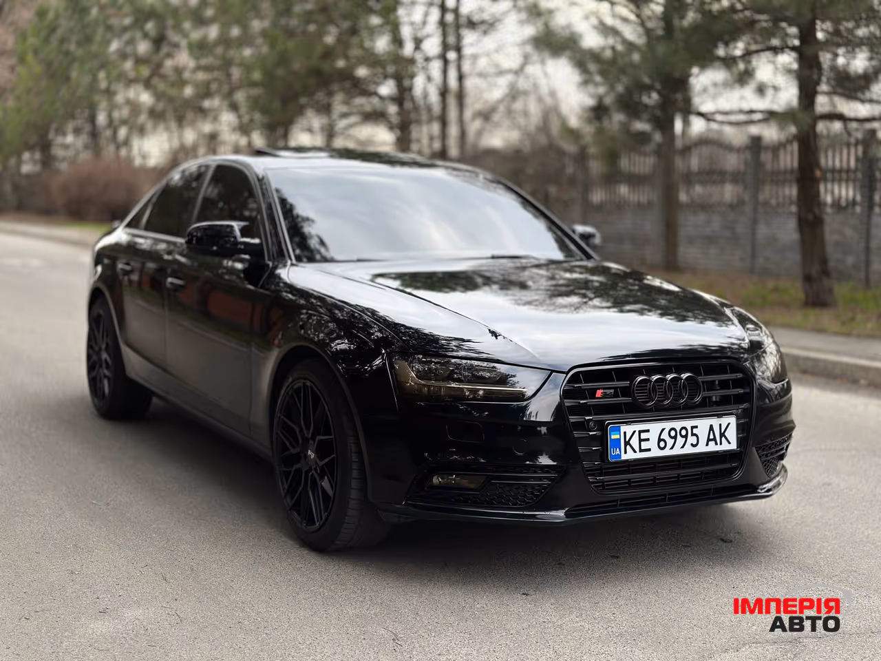 Audi A4 - фото 6
