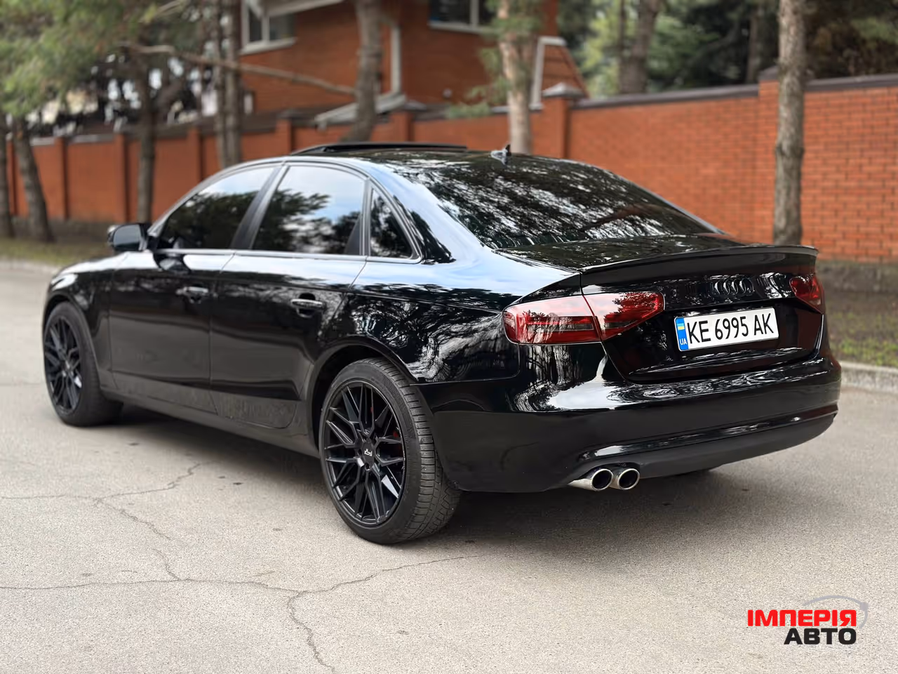 Audi A4 - фото 7