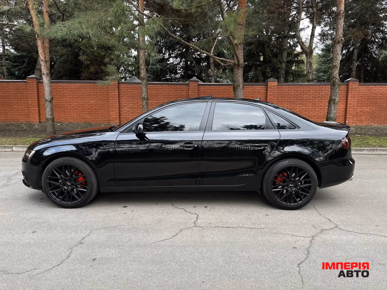 Audi A4 - фото 11