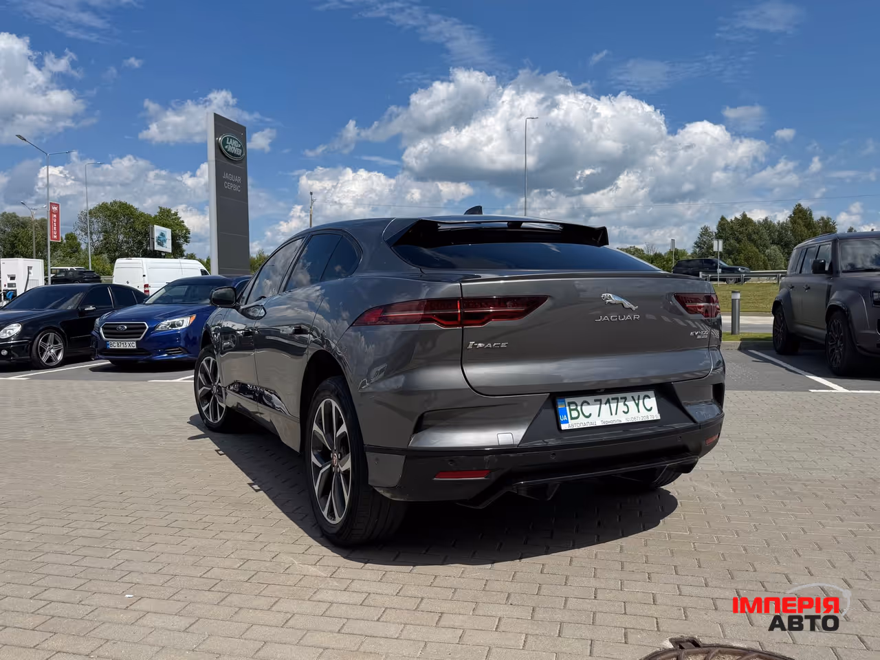 Jaguar I-Pace - фото 10