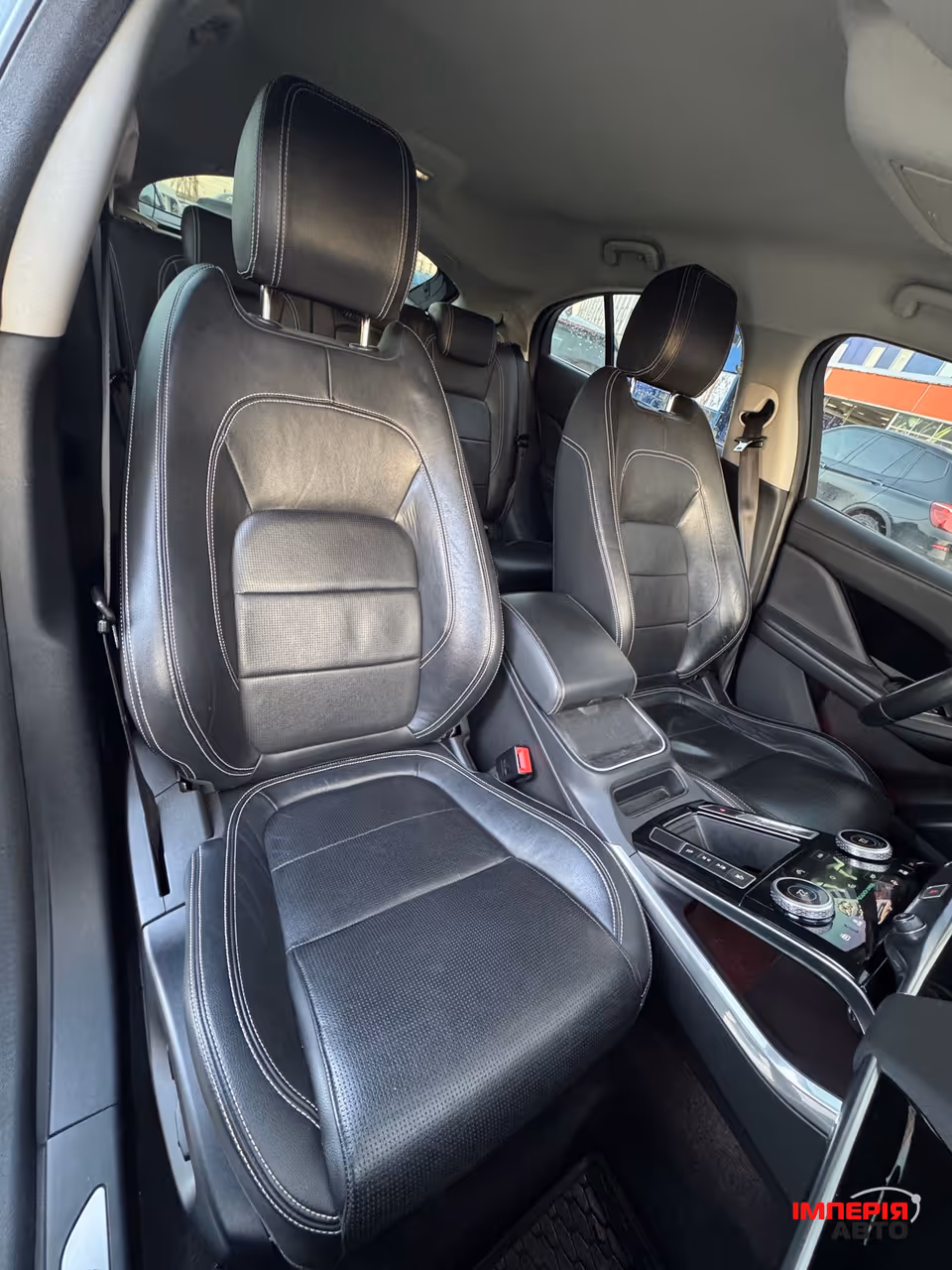 Jaguar I-Pace - фото 15