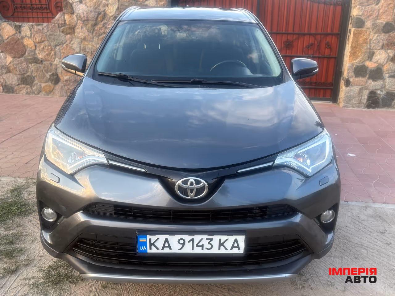 Toyota RAV4 - фото 3