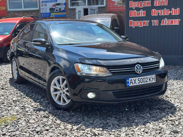Volkswagen Jetta - фото 1