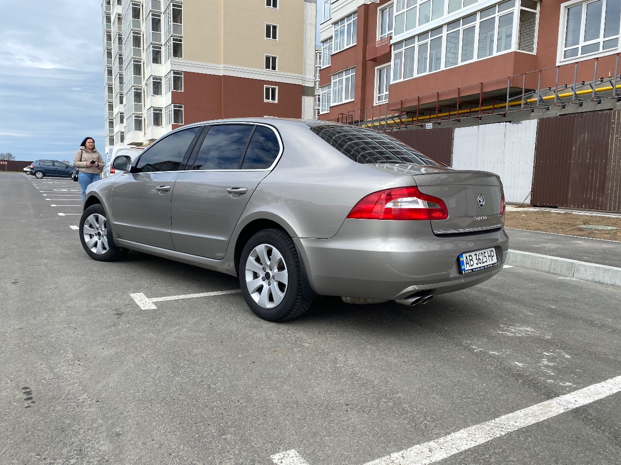 Skoda Superb - фото 11
