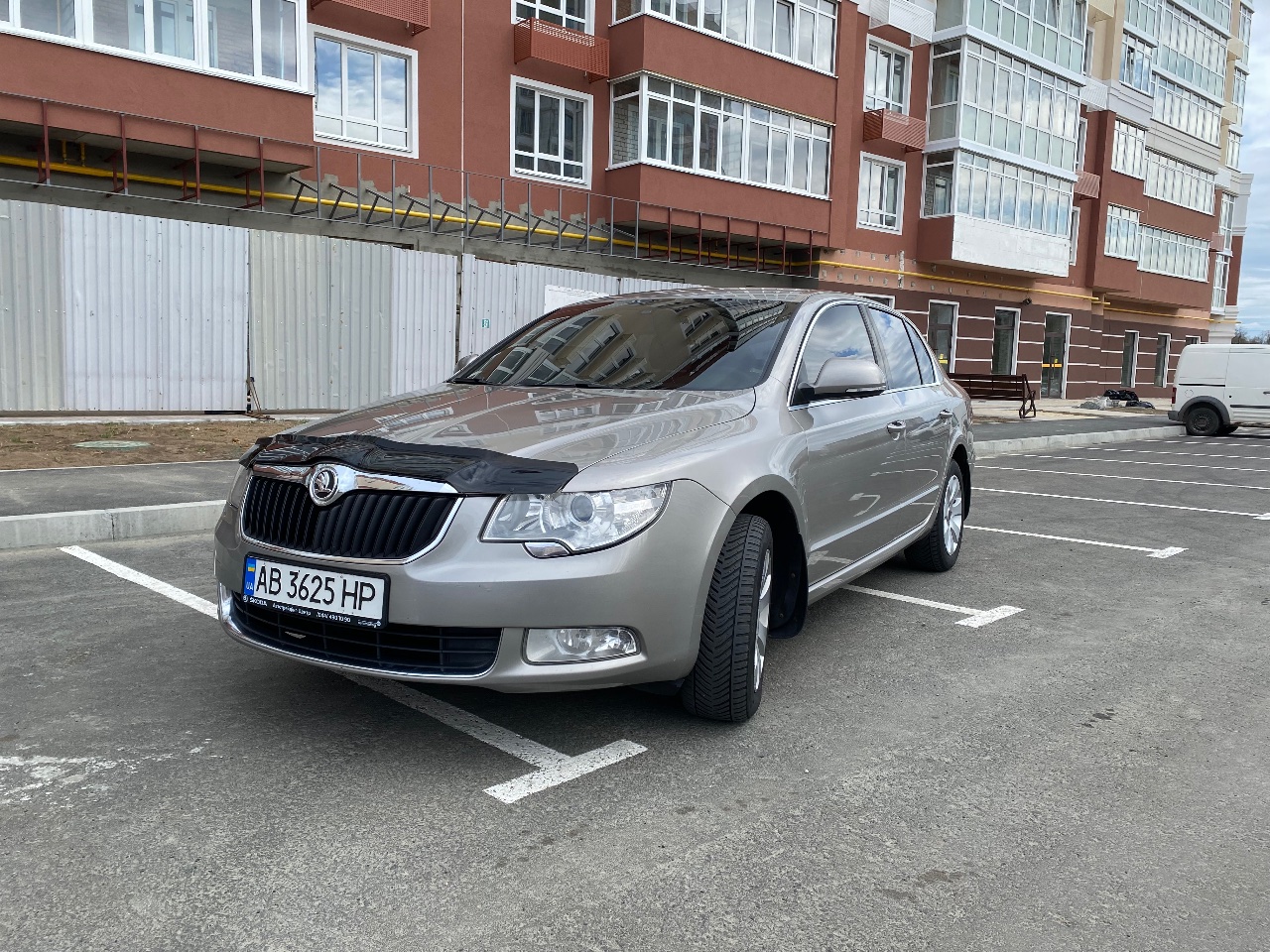 Skoda Superb - фото 10