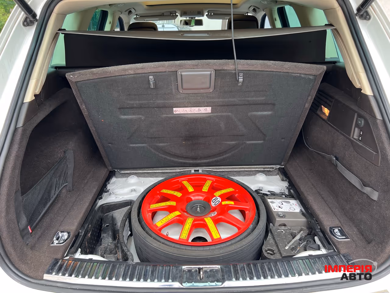 Volkswagen Touareg - фото 16