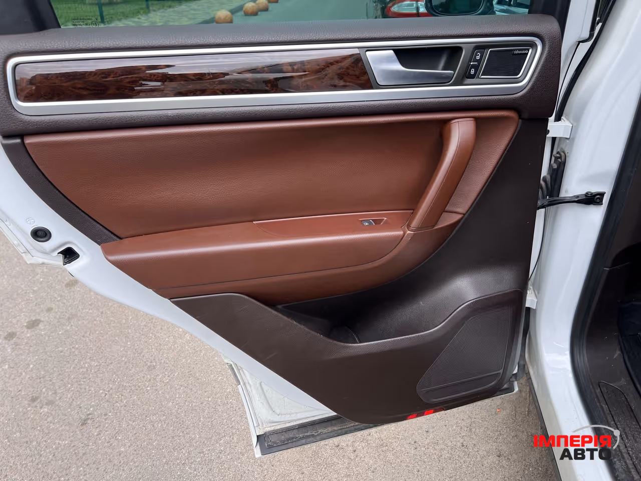 Volkswagen Touareg - фото 10