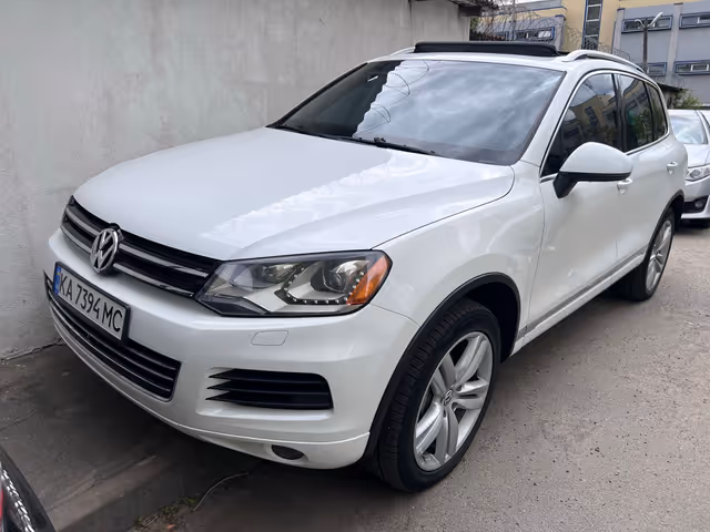 Volkswagen Touareg - фото 4
