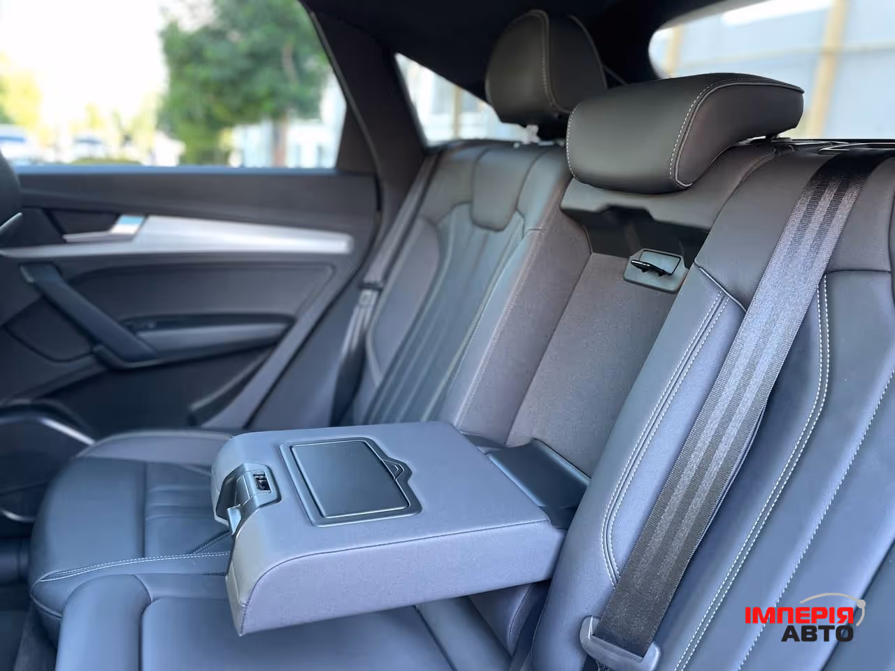 Audi Q5 Sportback - фото 32