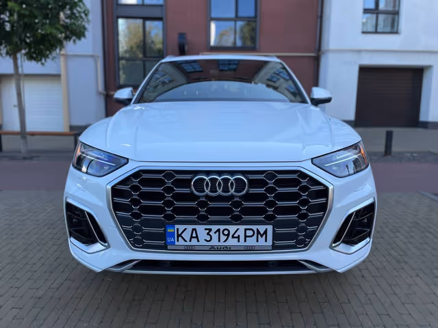 Audi Q5 Sportback - фото 3