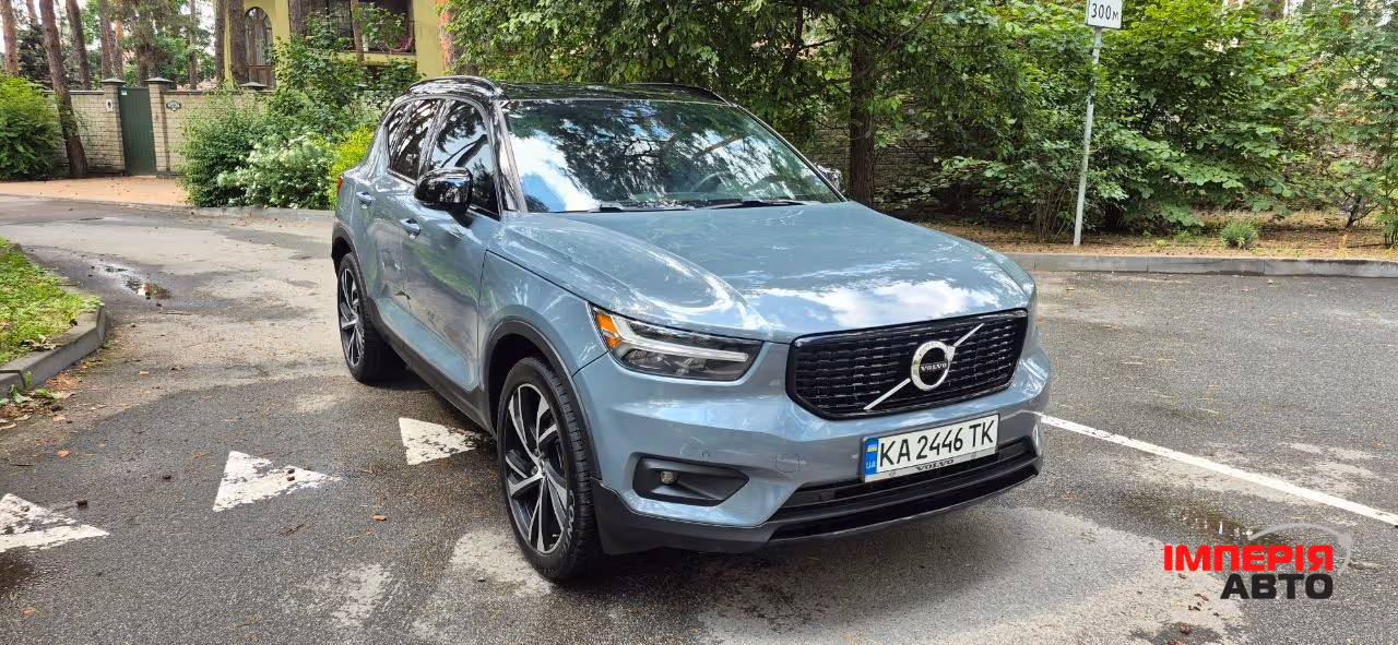 Volvo XC40 - фото 7