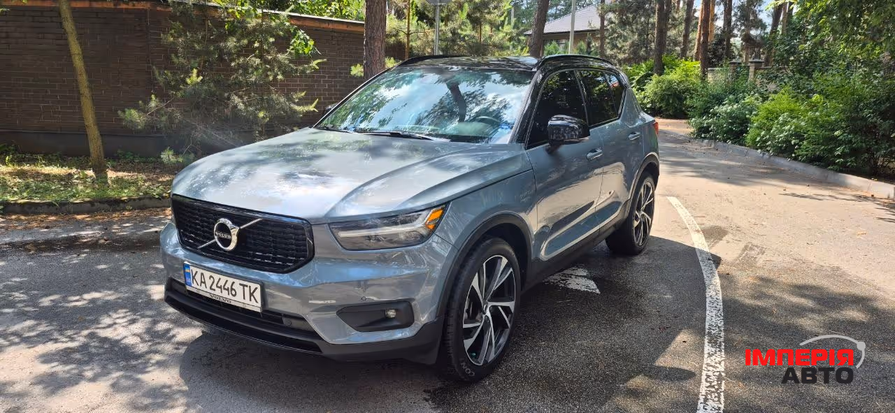 Volvo XC40 - фото 8