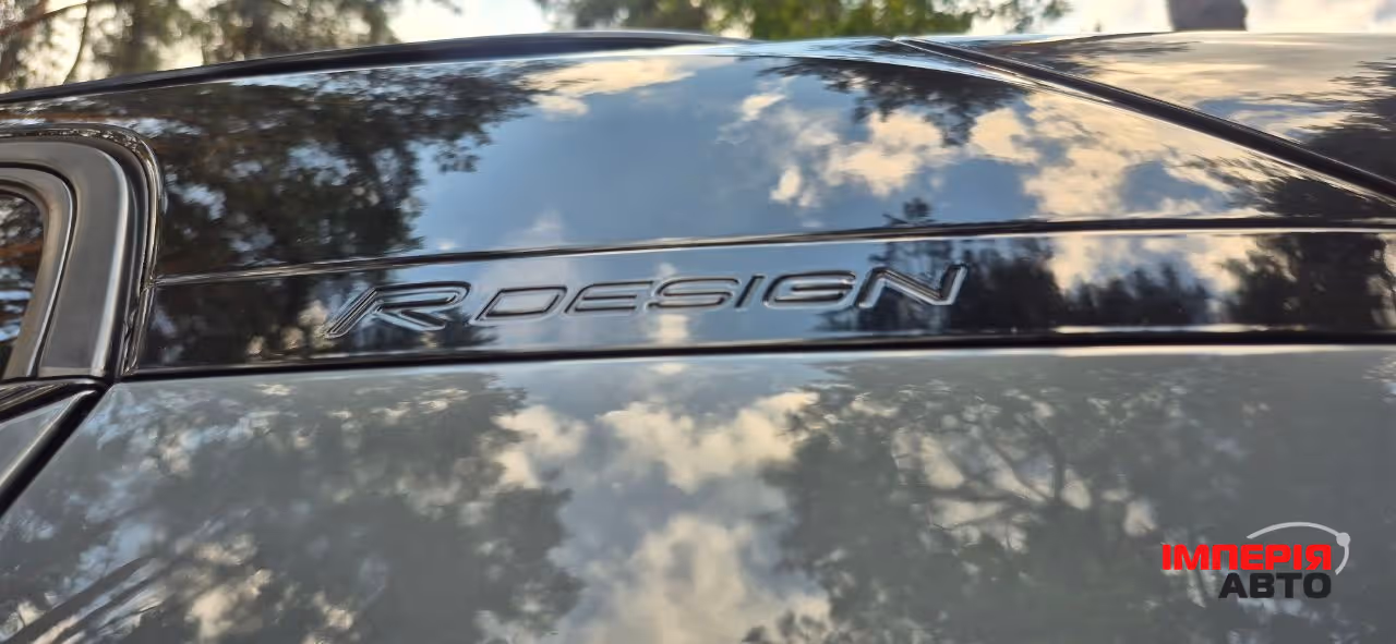 Volvo XC40 - фото 13