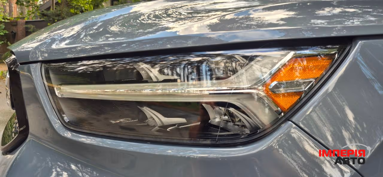 Volvo XC40 - фото 17