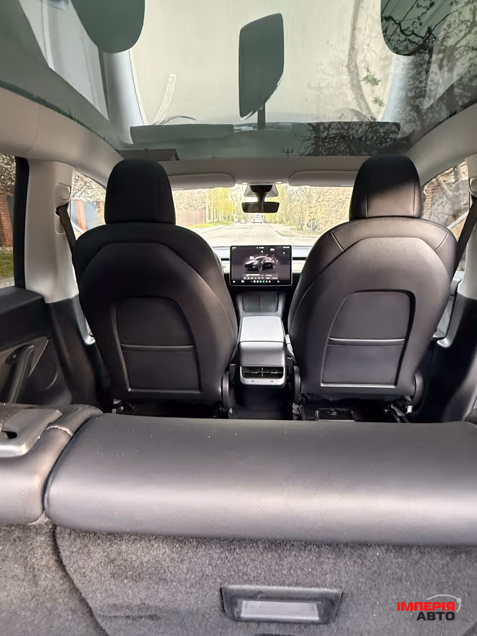 Tesla Model Y - фото 11