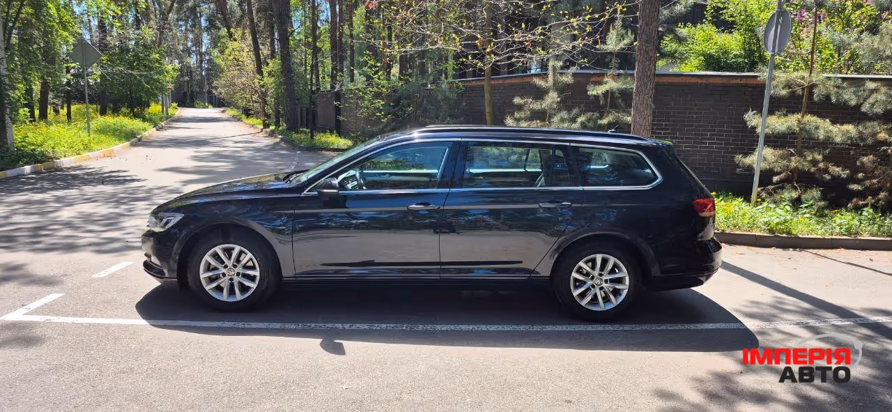 Volkswagen Passat - фото 8