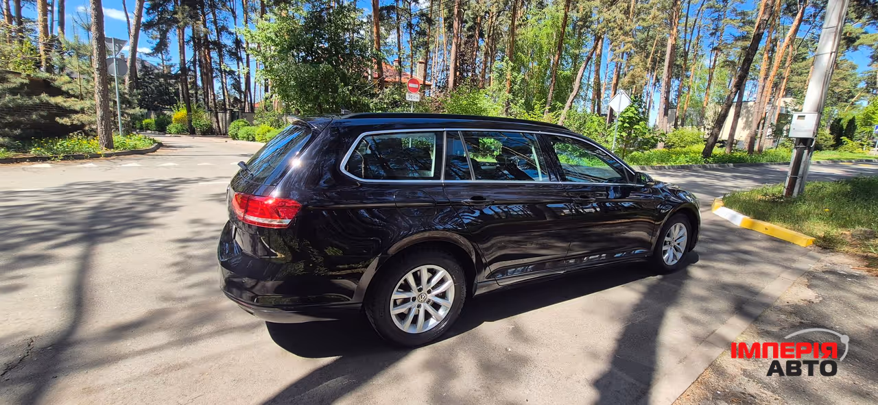 Volkswagen Passat - фото 18