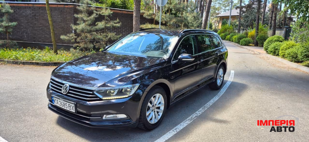 Volkswagen Passat - фото 1