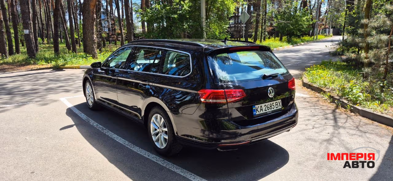 Volkswagen Passat - фото 6