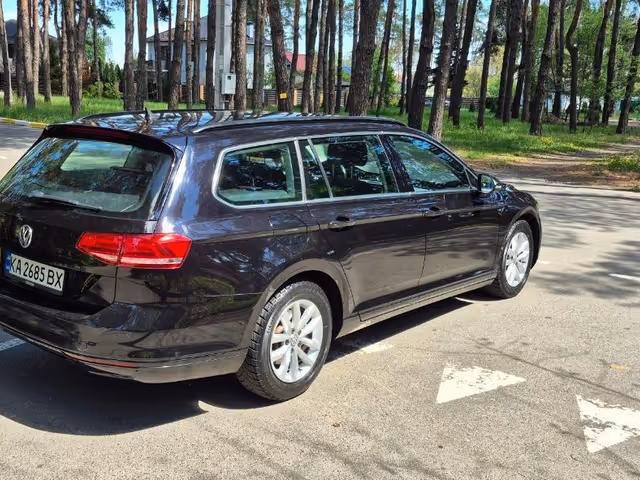 Volkswagen Passat - фото 4