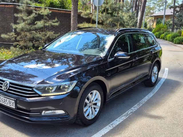 Volkswagen Passat - фото 1
