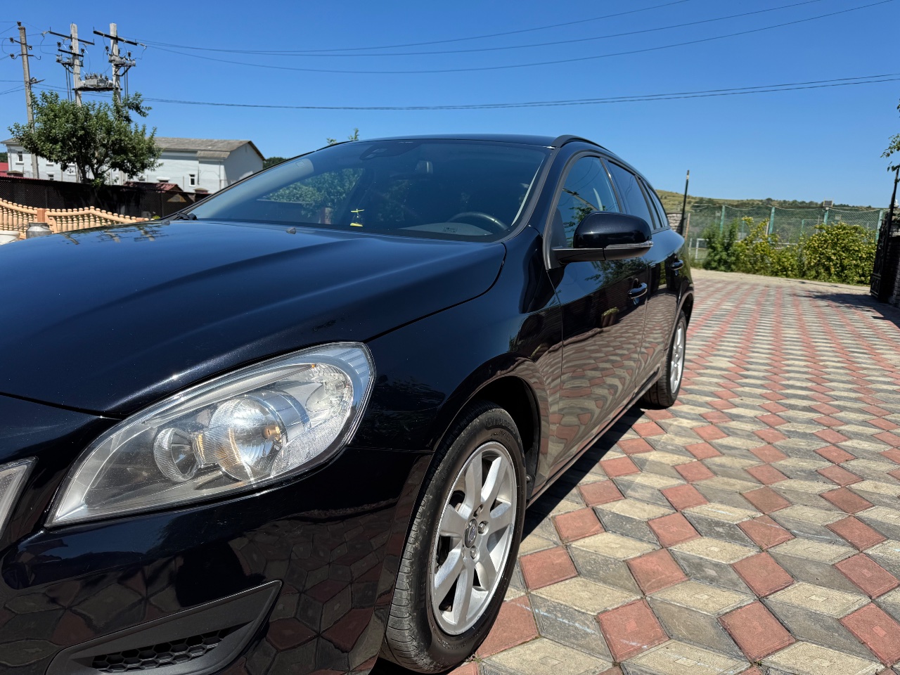 Volvo V60 - фото 5