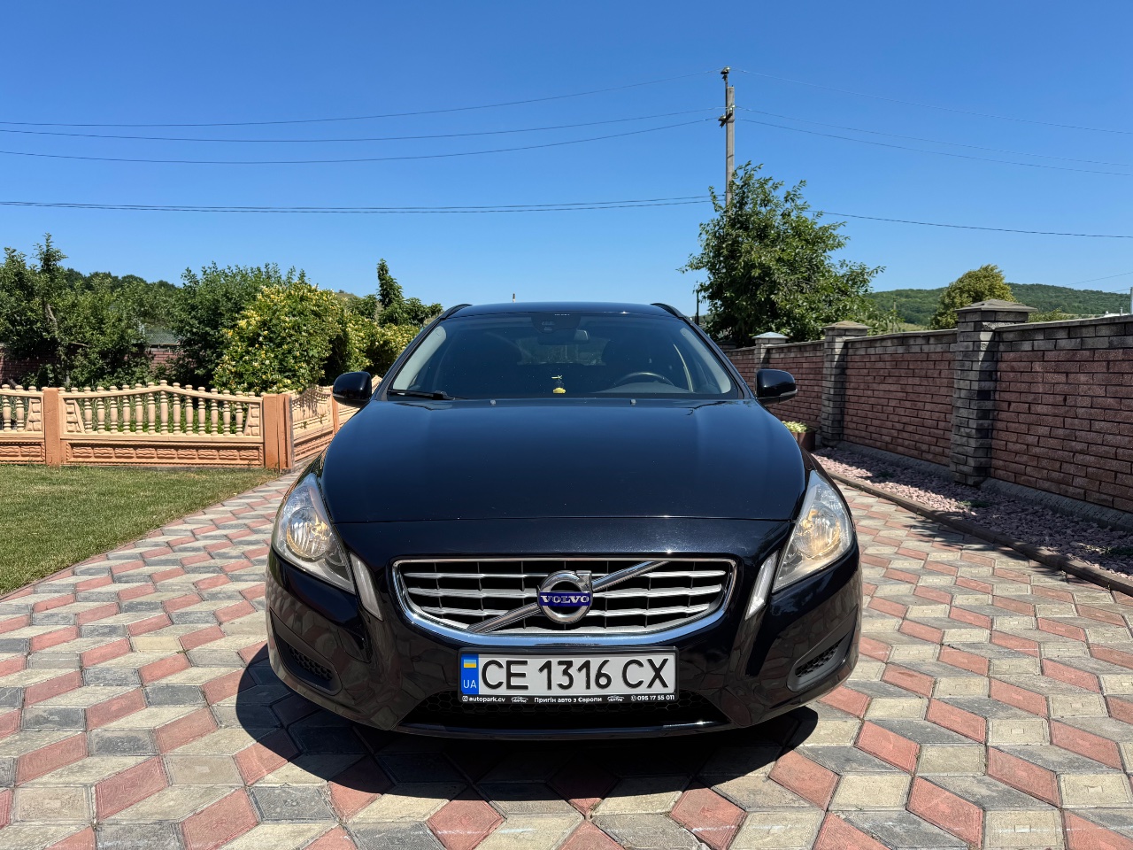Volvo V60 - фото 1
