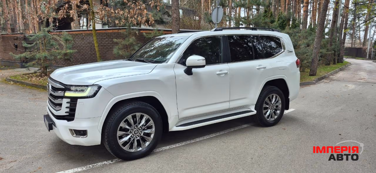 Toyota Land Cruiser - фото 1