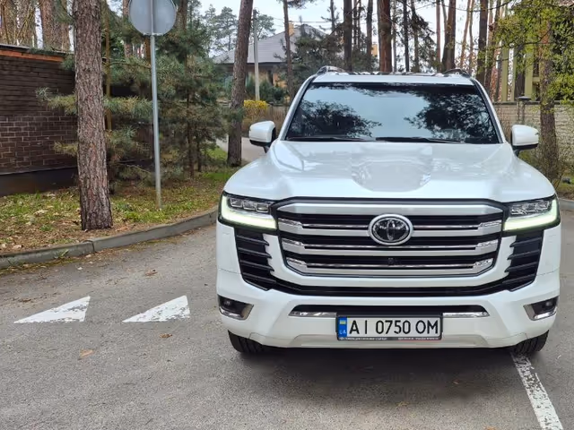 Toyota Land Cruiser - фото 3