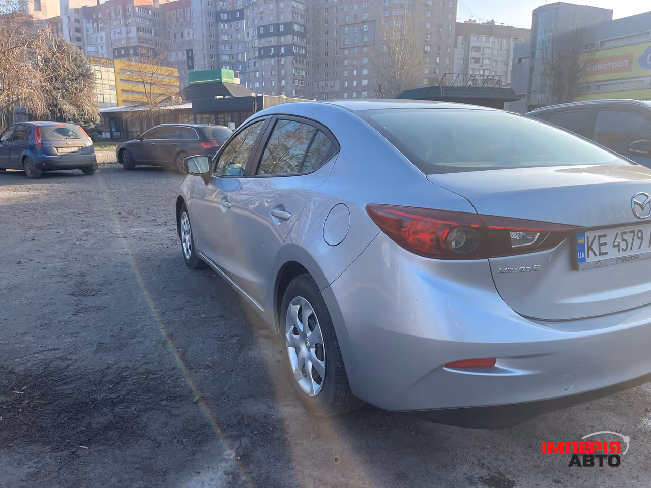 Mazda 3 - фото 5