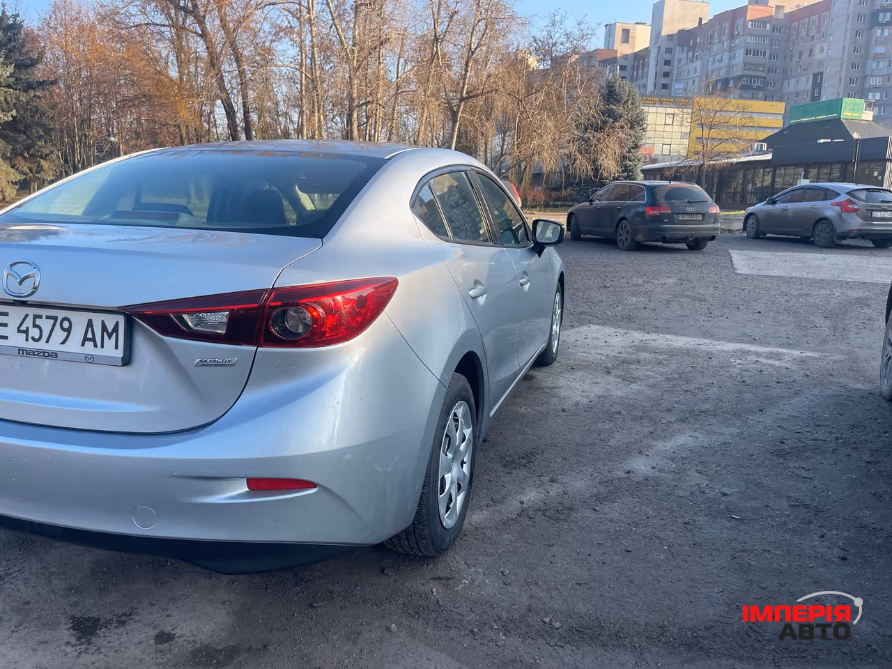 Mazda 3 - фото 7