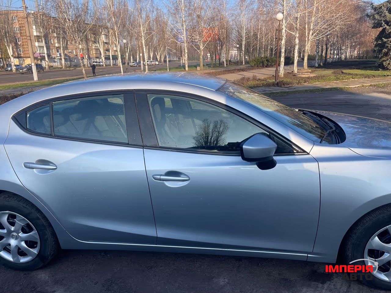 Mazda 3 - фото 8