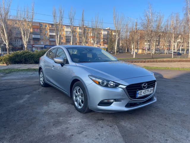 Mazda 3 - фото 3