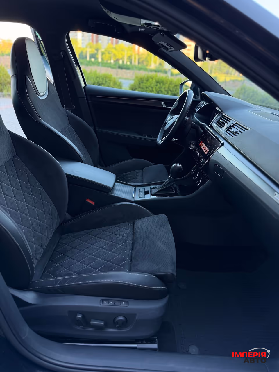 Skoda Superb - фото 37