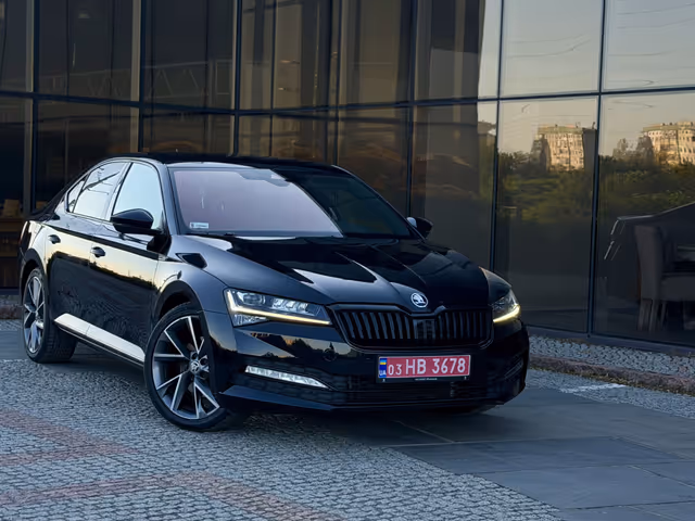Skoda Superb - фото 2