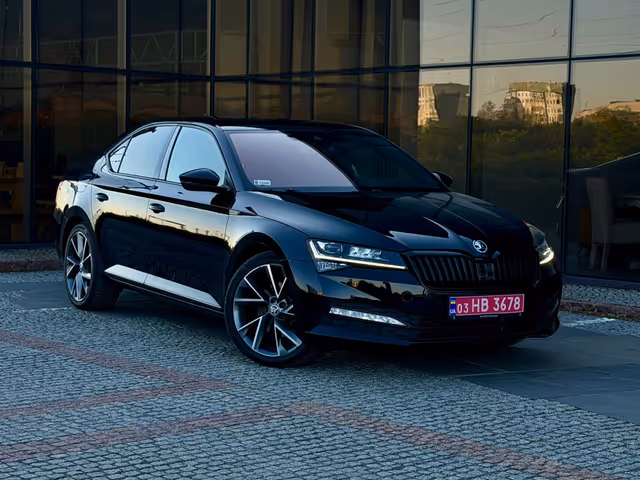 Skoda Superb - фото 5