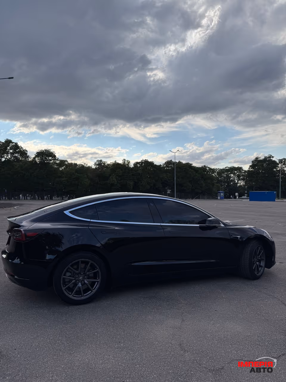 Tesla Model 3 - фото 8
