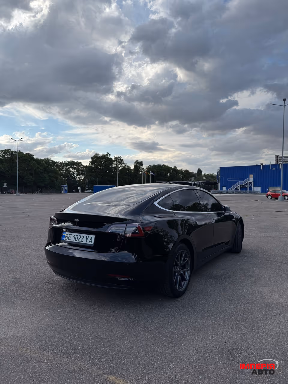 Tesla Model 3 - фото 7