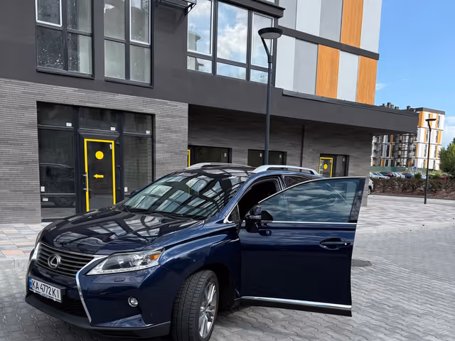 Lexus RX - фото 4