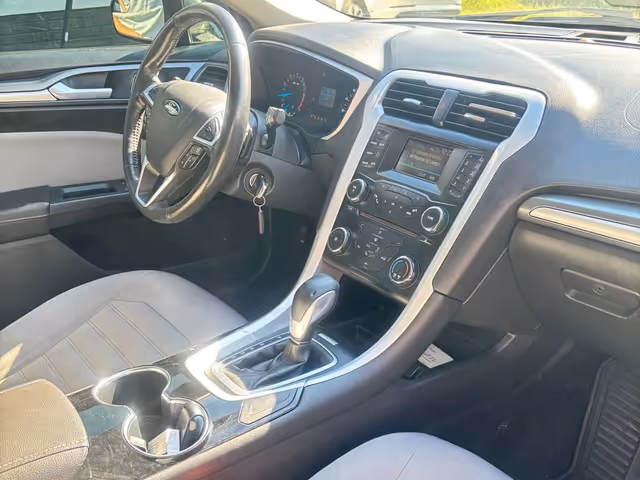 Ford Fusion USA - фото 3