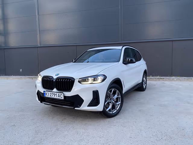 BMW X3 - фото 1