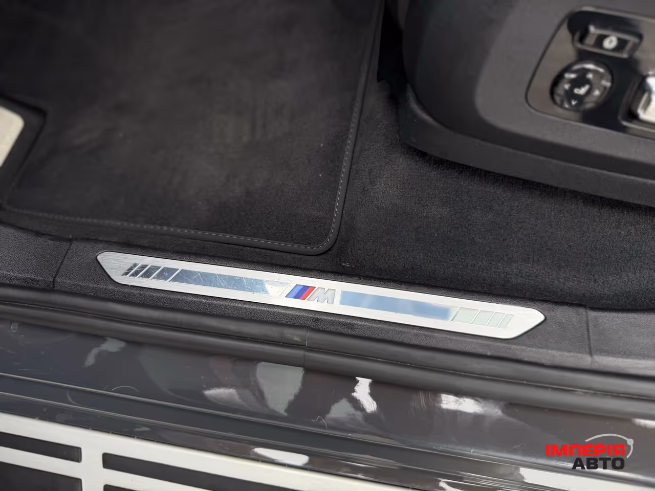 BMW X7 - фото 25