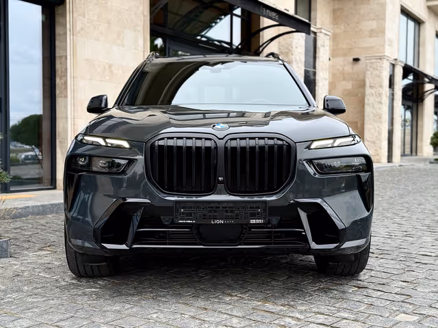 BMW X7 - фото 3
