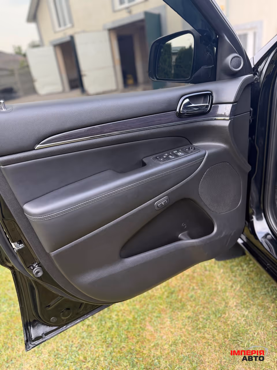 Jeep Grand Cherokee - фото 21