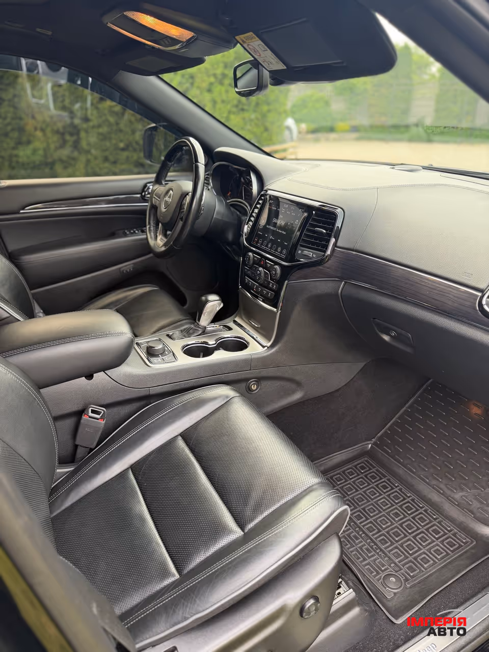 Jeep Grand Cherokee - фото 12